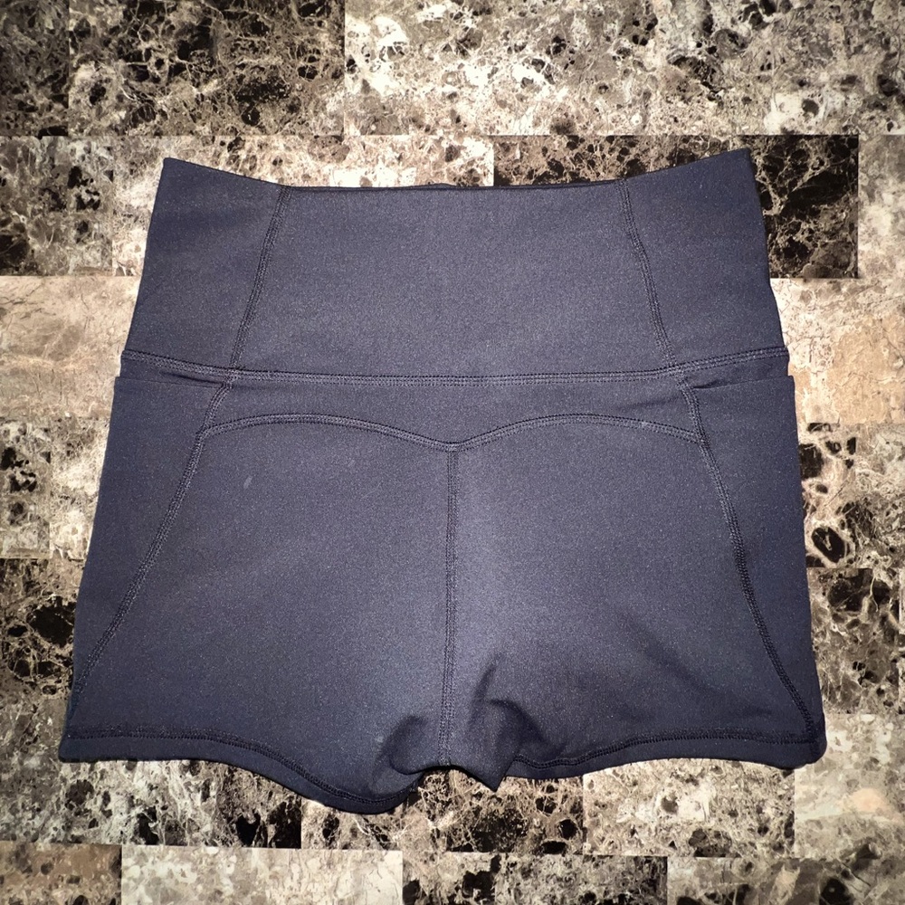 FABLETICS OASIS PURE-LUXE HIGH-WAIST BIKER SHORT BLACK COLOR SIZE SMALL EUC - Picture 6 of 7